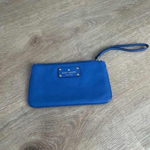 Designer Kate Spade New York NY Zippered Chrissy Berkshire Road Leather Wristlet - Picture 2 of 5